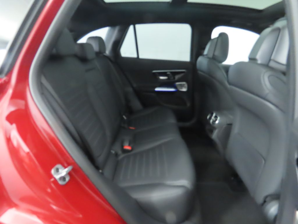 2026 Mercedes Benz GLC 300 4MATIC photo 22