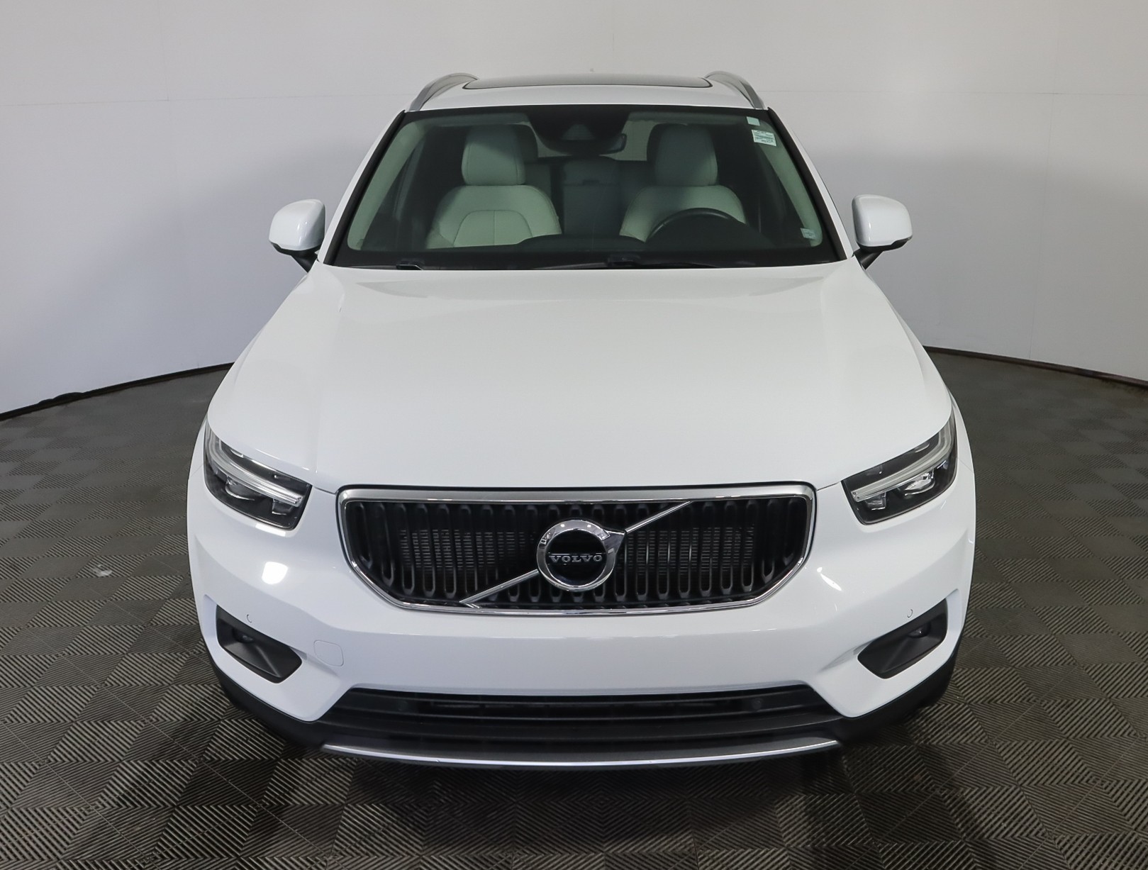 Certified PreOwned 2021 Volvo XC40 T5 Momentum Compact Luxury Sport