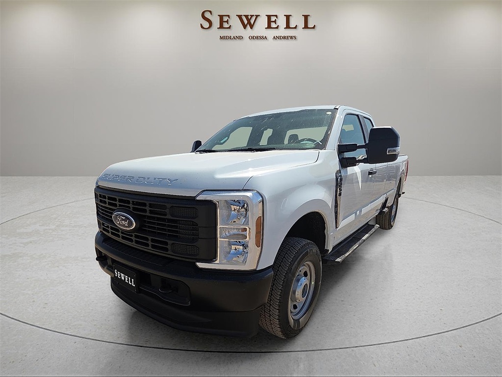 2026 Ford F-250 Super Duty XL's photo