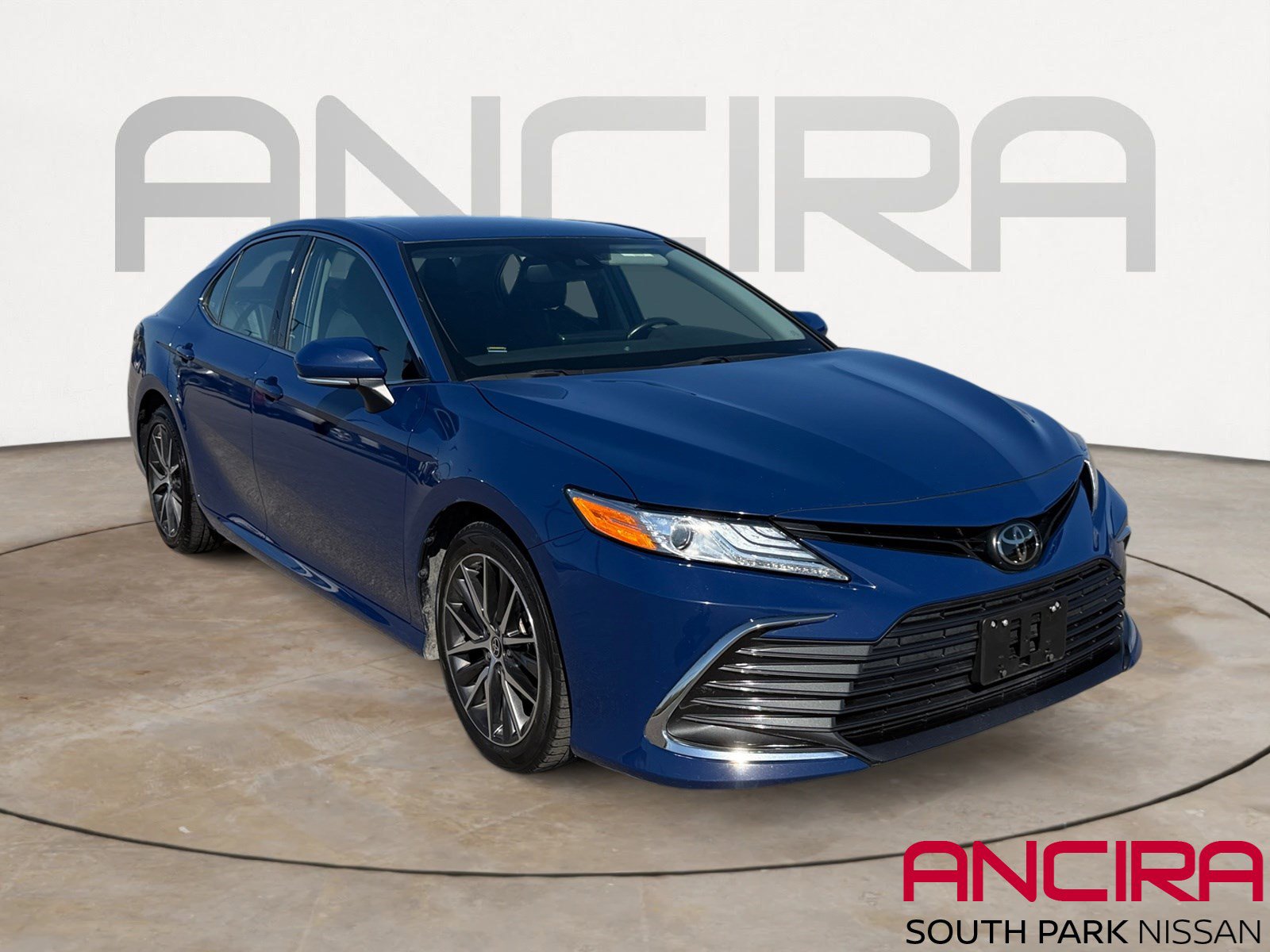 2024 Toyota Camry XLE's photo