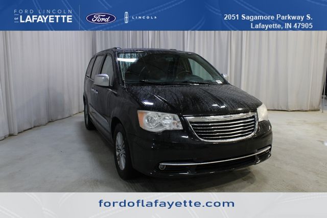 2014 Chrysler Town & Country Touring-L