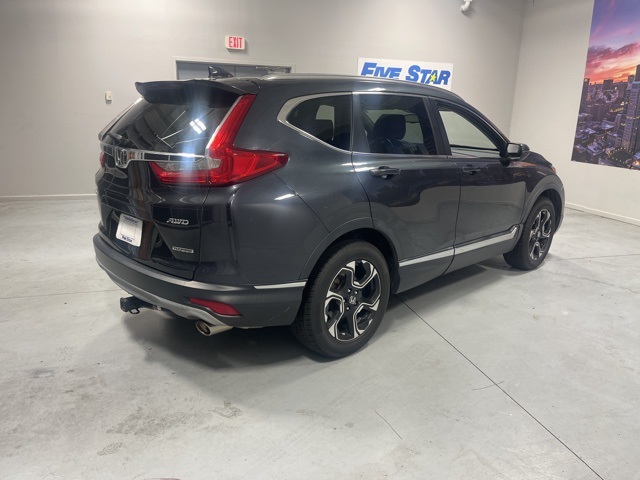 2018 Honda CR-V Touring photo 3