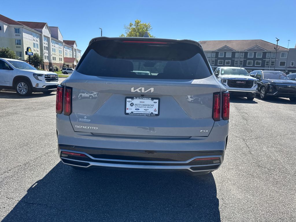 2023 Kia Sorento SX photo 4