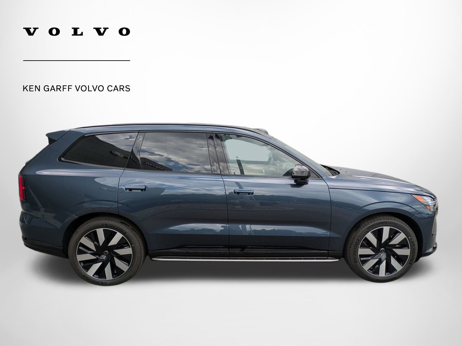 2025 Volvo EX90 Ultra photo 2