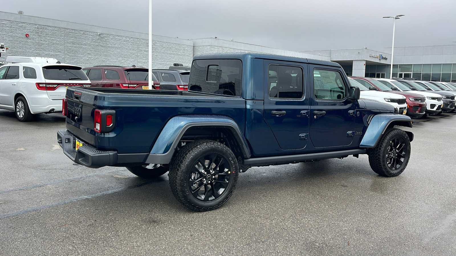 2025 Jeep Gladiator Rubicon photo 3
