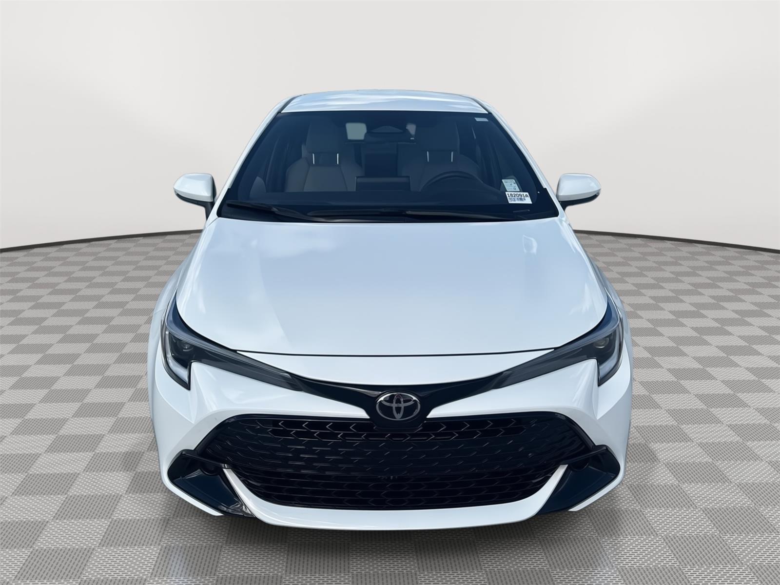 2025 Toyota Corolla SE photo 2