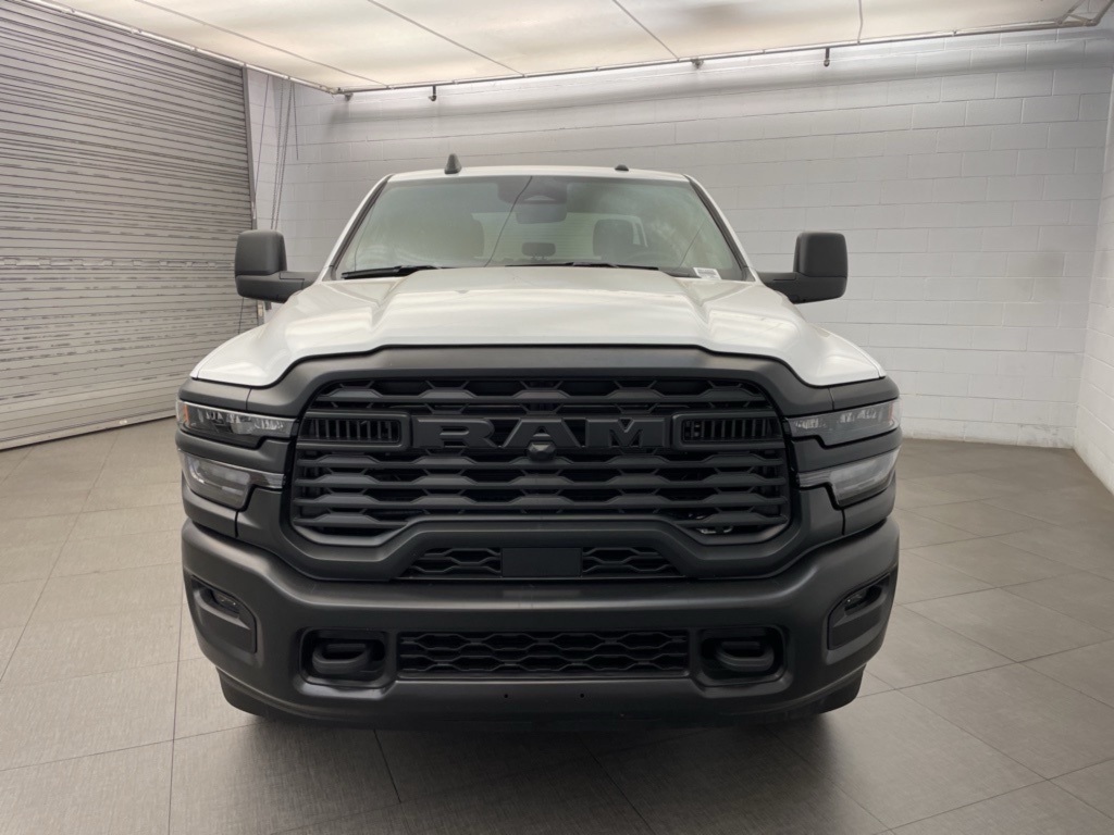 2025 Ram 2500 Tradesman photo 4