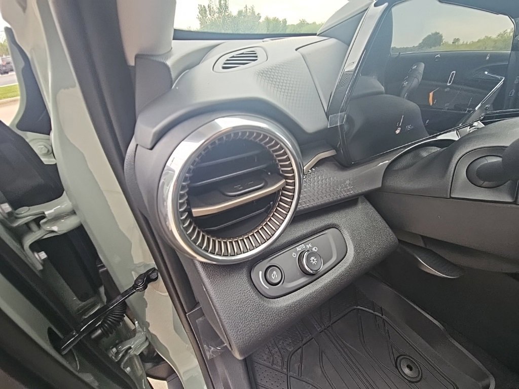 2026 Chevrolet Trax ACTIV photo 22