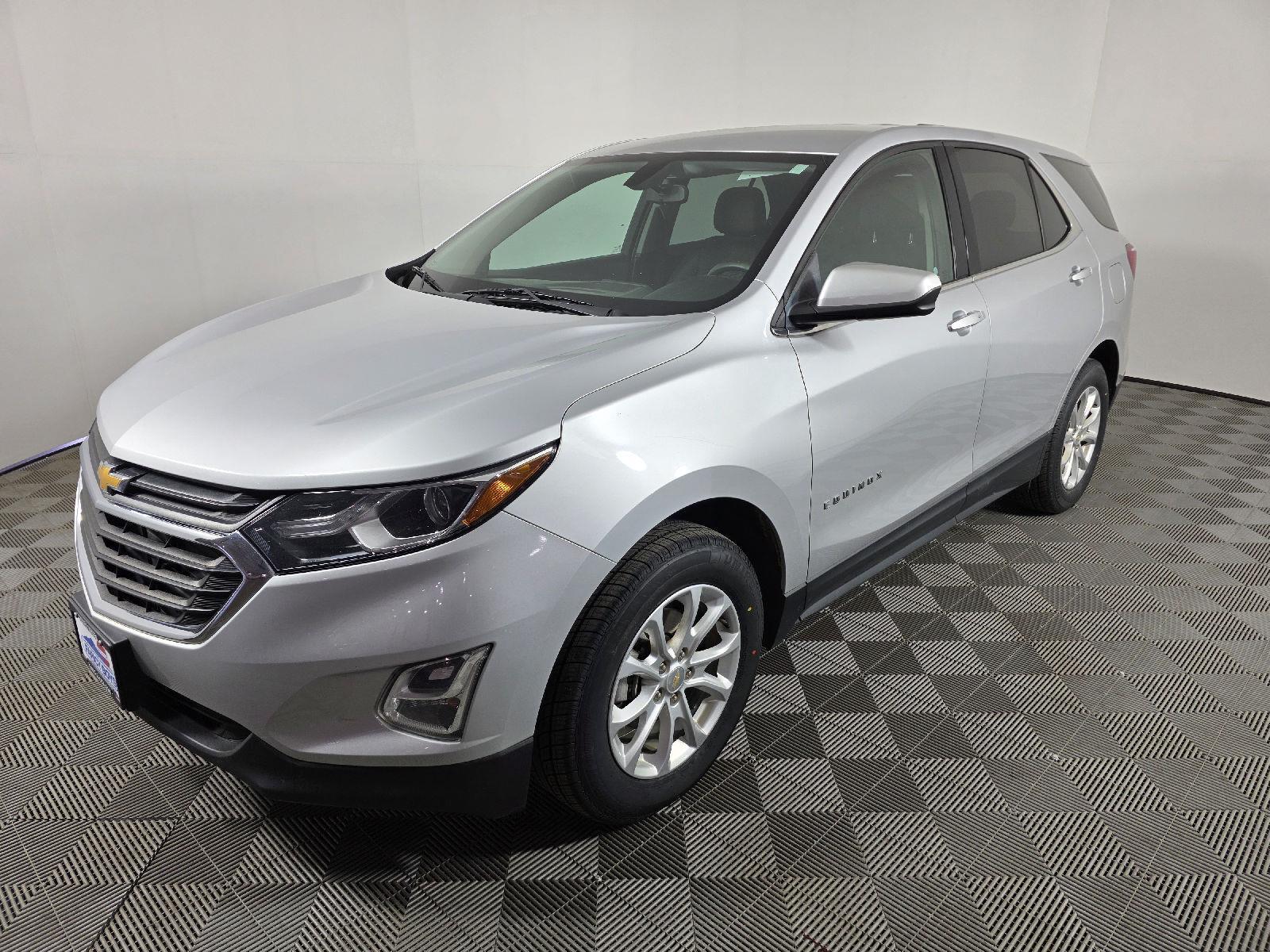 2019 Chevrolet Equinox LT's photo