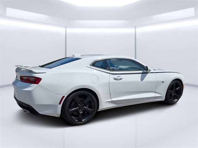 2017 Chevrolet Camaro 2SS photo 3