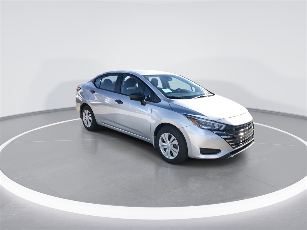 2025 Nissan Versa 1.6 S photo 2