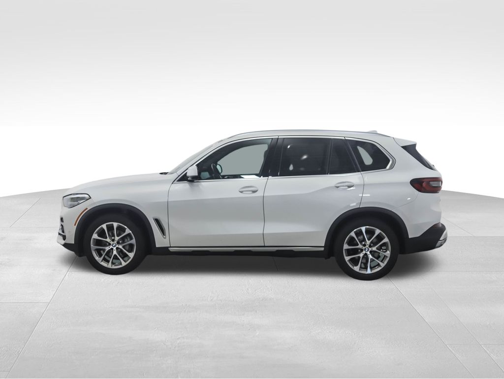 Used 2022 BMW X5 40i with VIN 5UXCR6C05N9K68089 for sale in Minneapolis, Minnesota