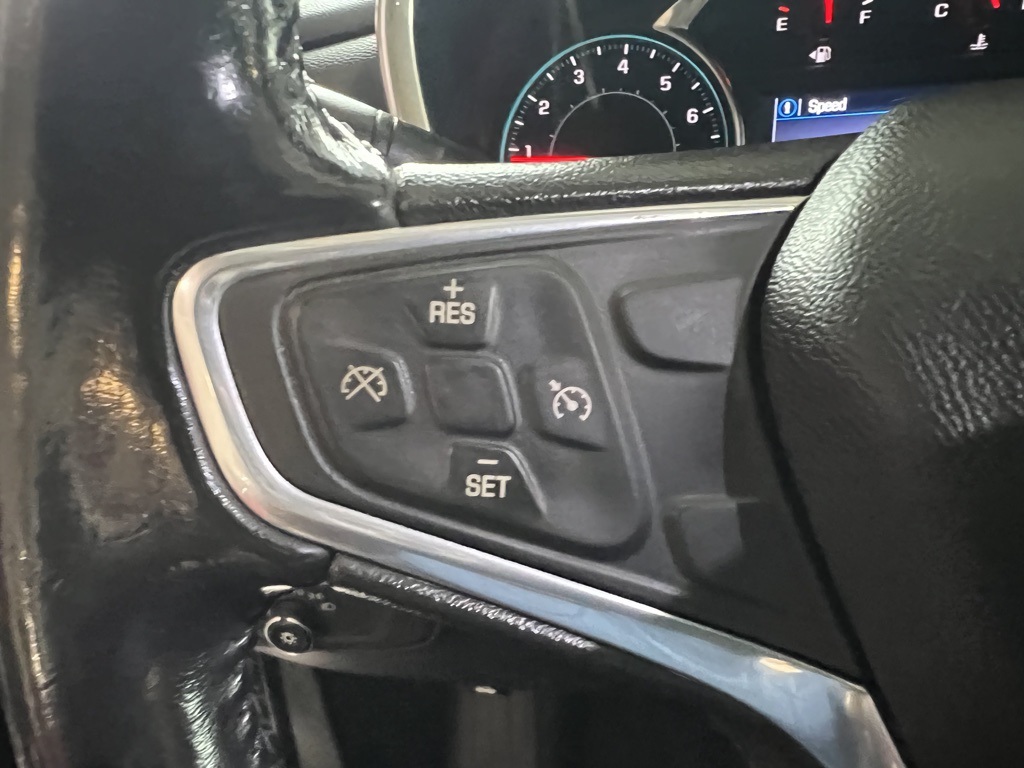 2019 Chevrolet Equinox LT photo 17