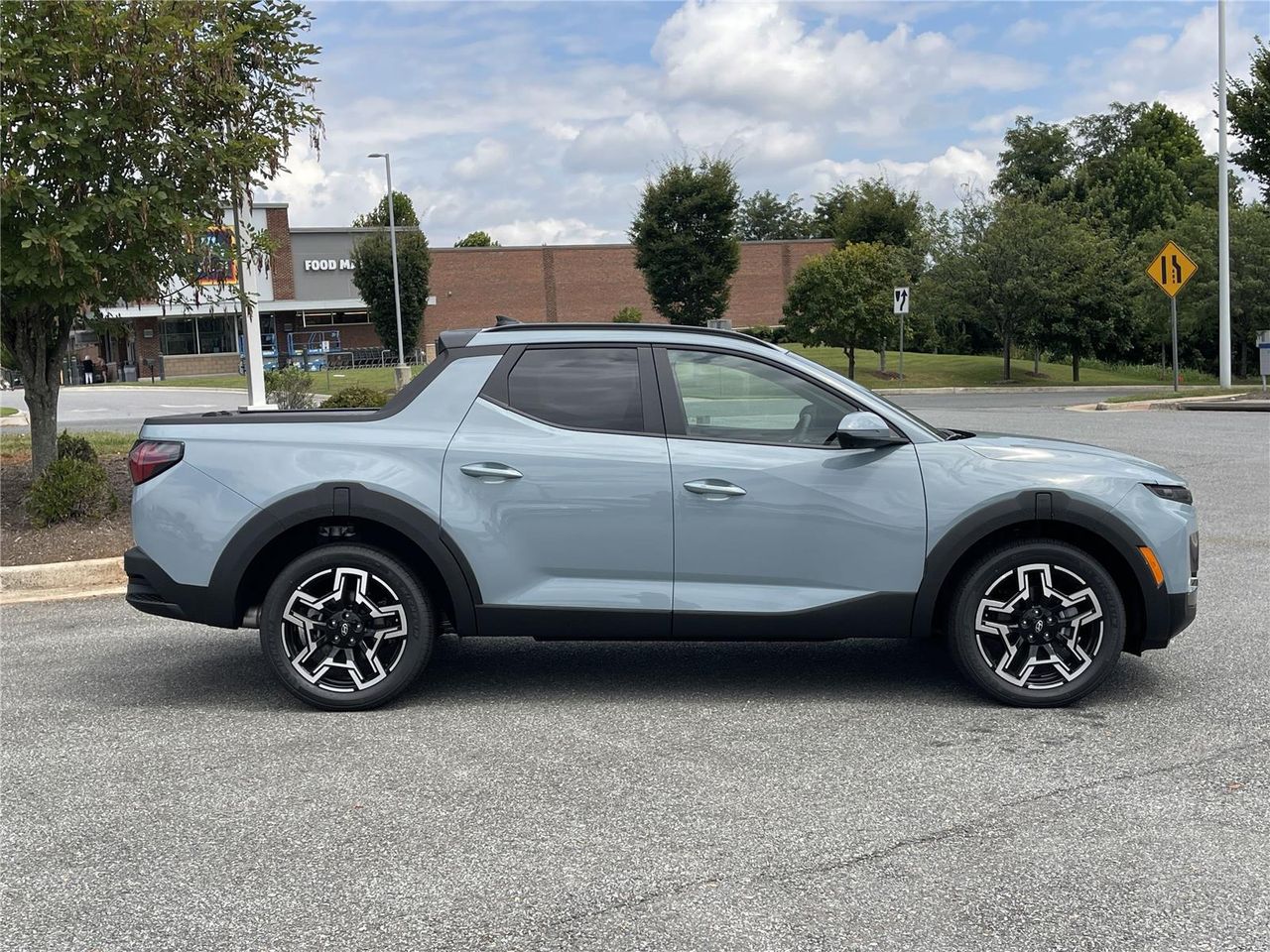 2025 Hyundai Santa Cruz Limited photo 2