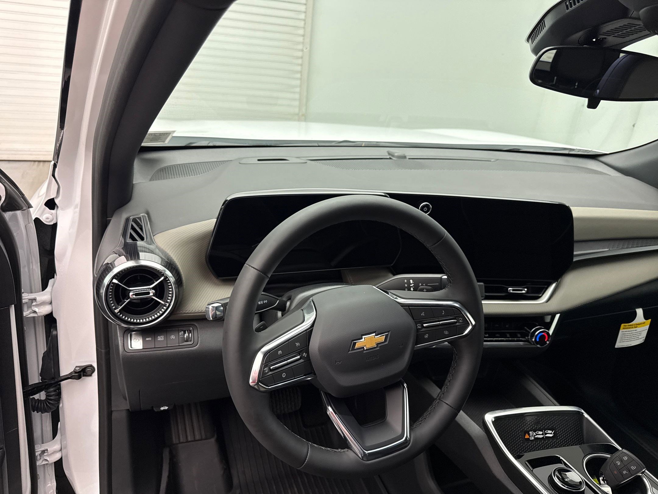 2026 Chevrolet Equinox LT photo 3