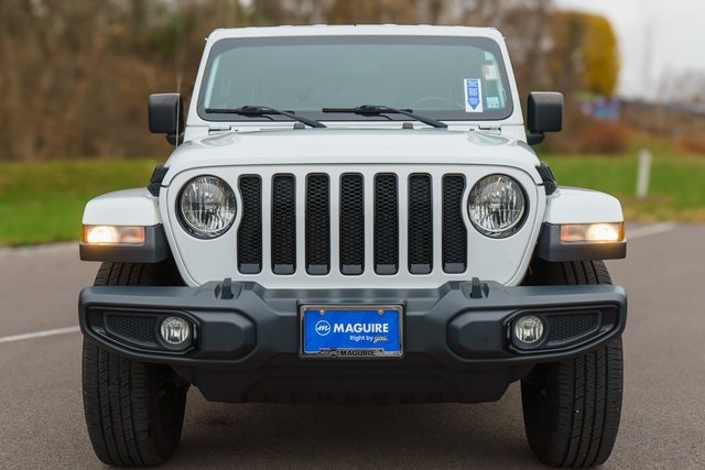 2020 Jeep Wrangler Unlimited Sahara photo 3