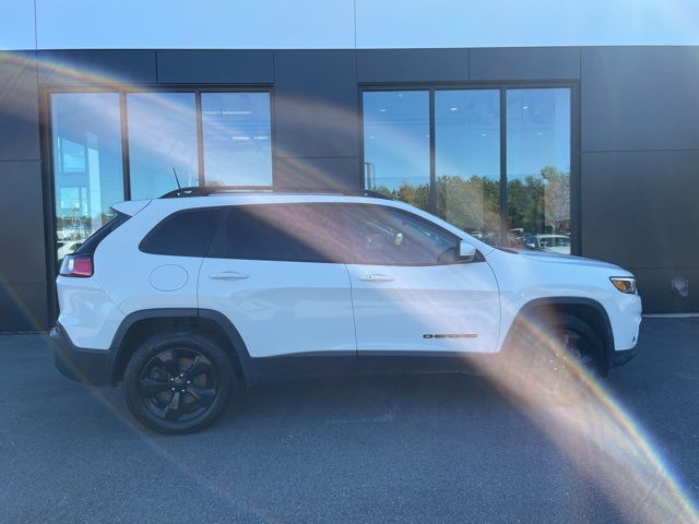 2019 Jeep Cherokee Altitude photo 3