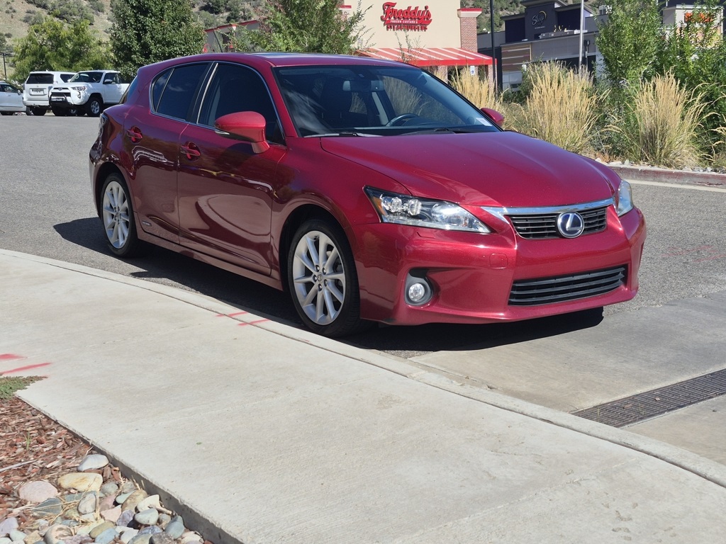 2011 Lexus CT 200h photo 8