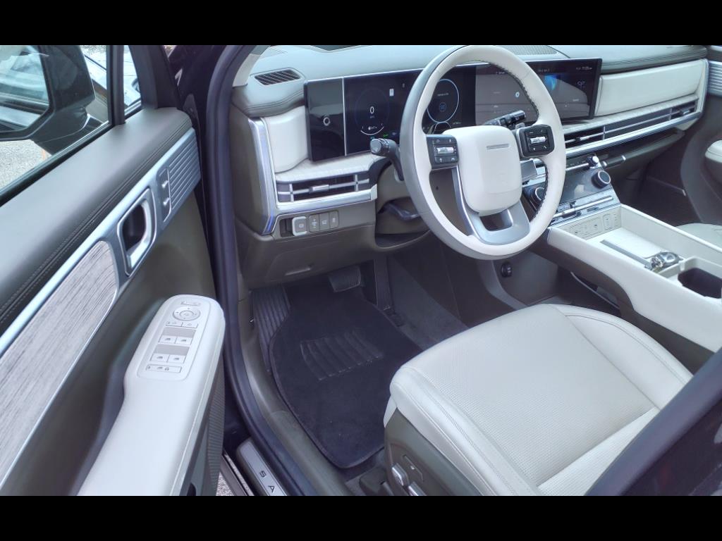 2024 Hyundai Santa Fe photo 2