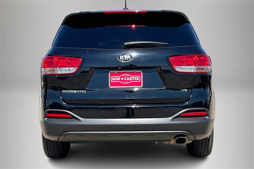 2018 Kia Sorento LX photo 2