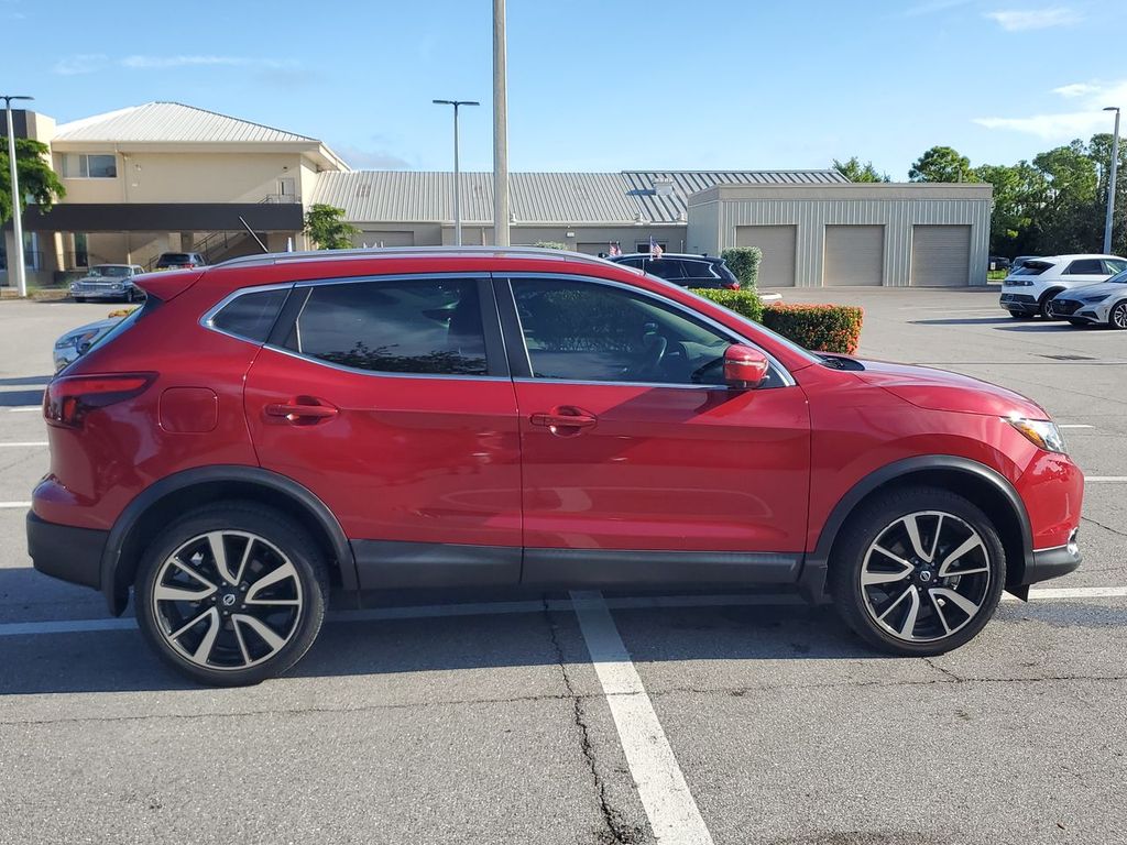 2017 Nissan Rogue Sport SL photo 8