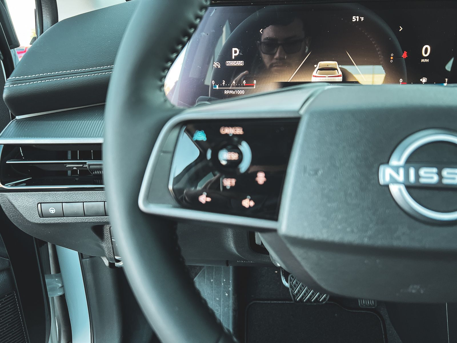 2025 Nissan Murano SV photo 17