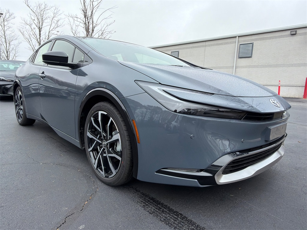 2026 Toyota Prius XSE's photo