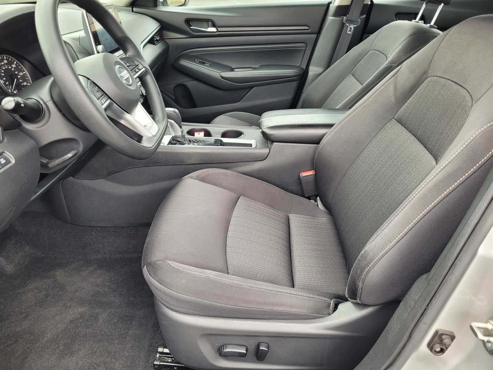 2020 Nissan Altima 2.5 S photo 18