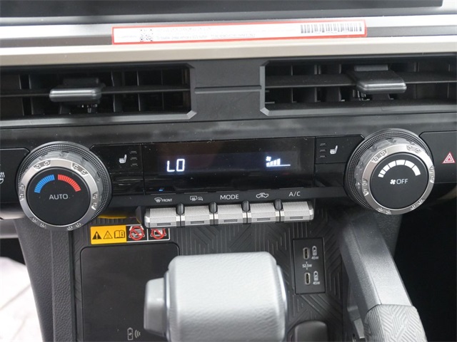 2025 Toyota Tacoma TRD photo 29