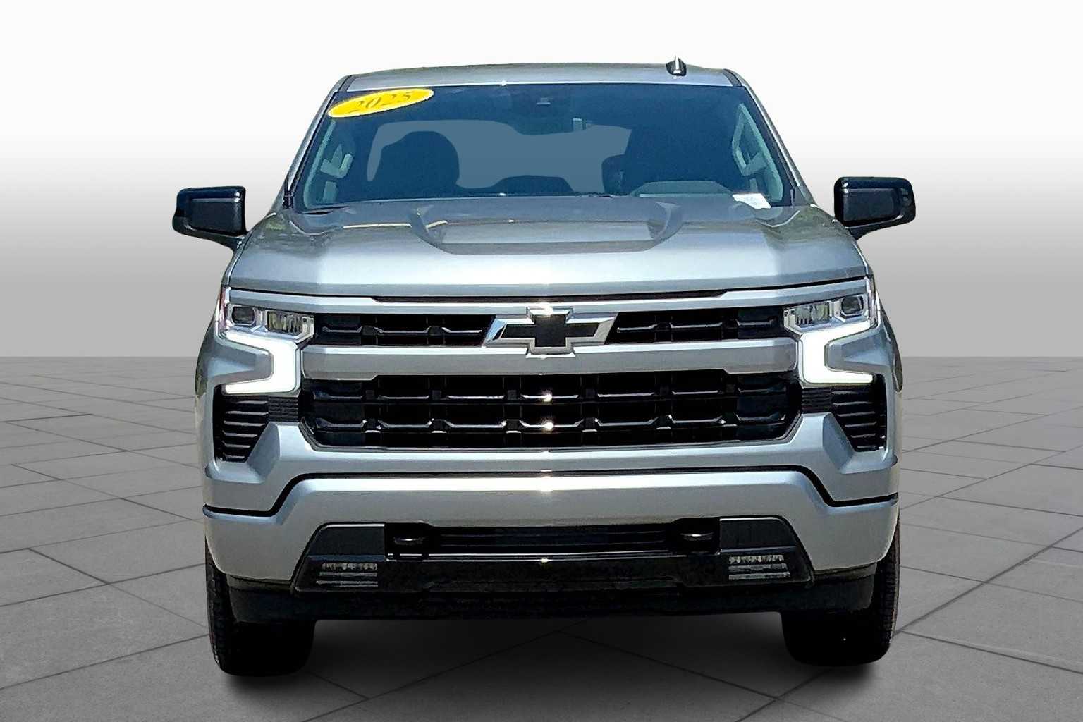 2025 Chevrolet Silverado 1500 RST photo 3