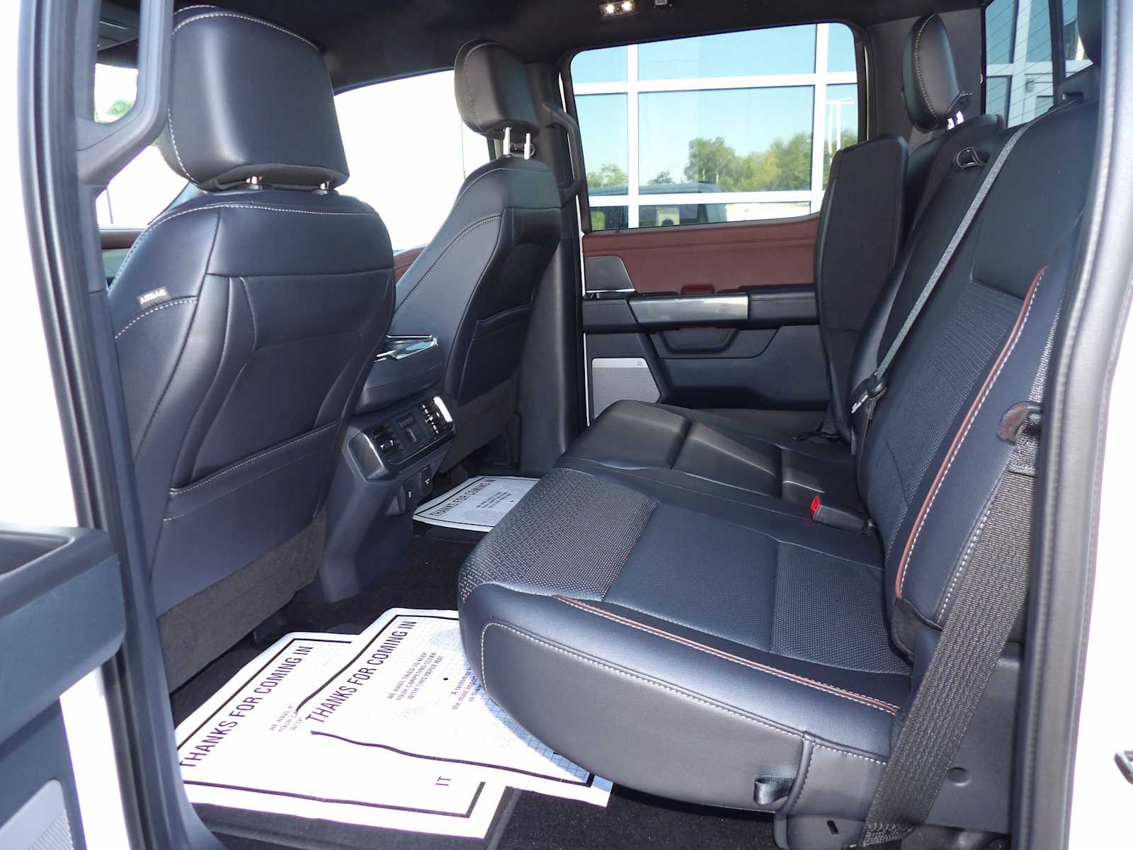 2022 Ford F-150 Lariat photo 11