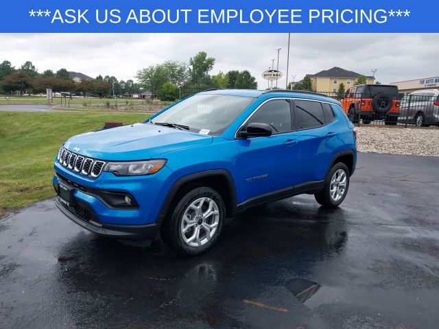 2025 Jeep Compass Latitude photo 5