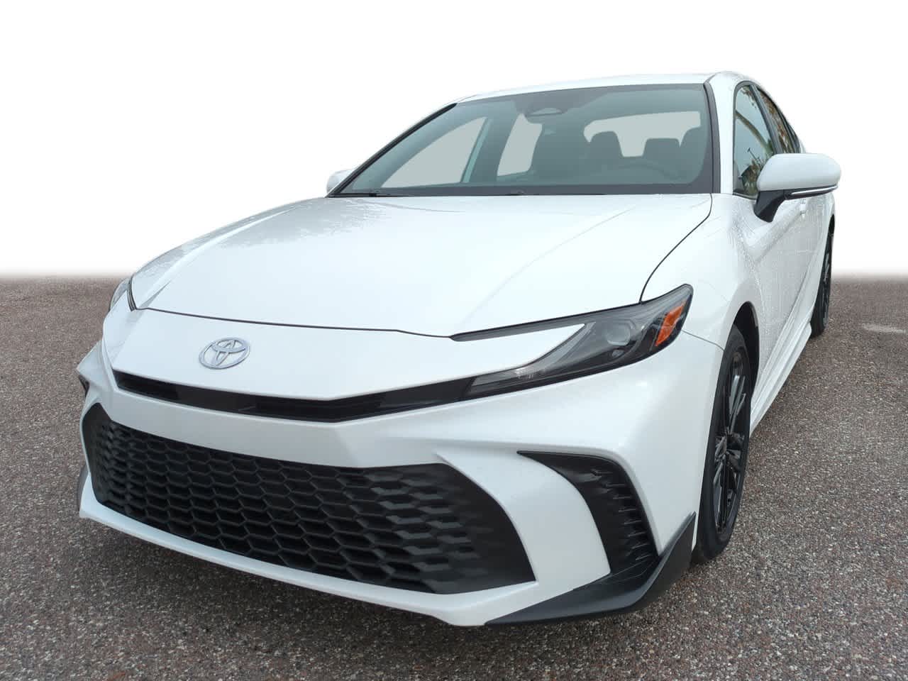 2025 Toyota Camry SE's photo