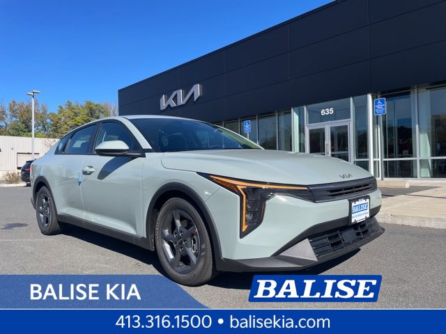 2025 Kia K4 LXS's photo