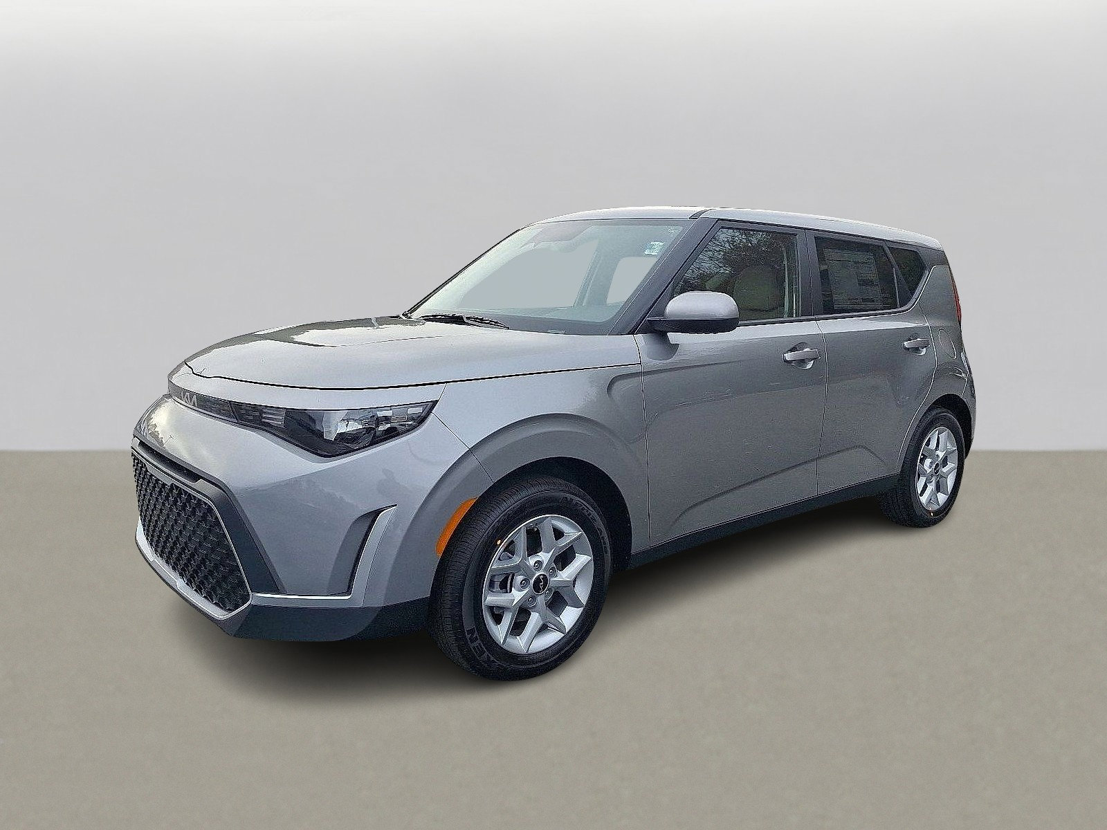 2025 Kia Soul LX S photo 2