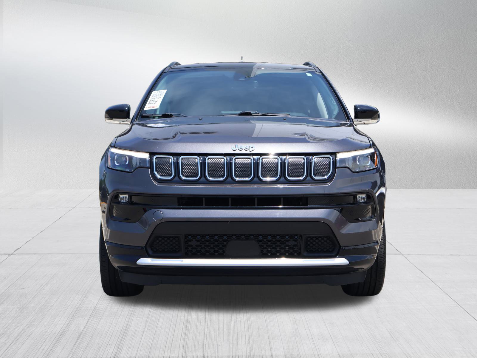 Used 2022 Jeep Compass Limited with VIN 3C4NJDCBXNT154670 for sale in Kansas City