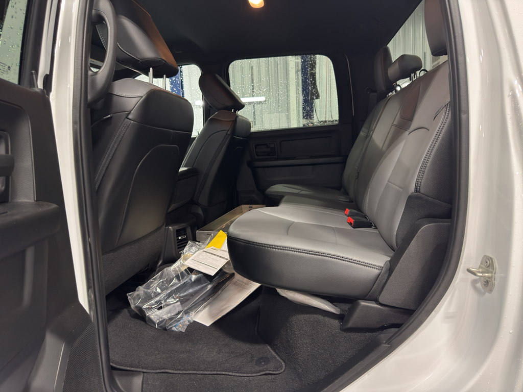 2024 Ram 2500 Tradesman photo 5