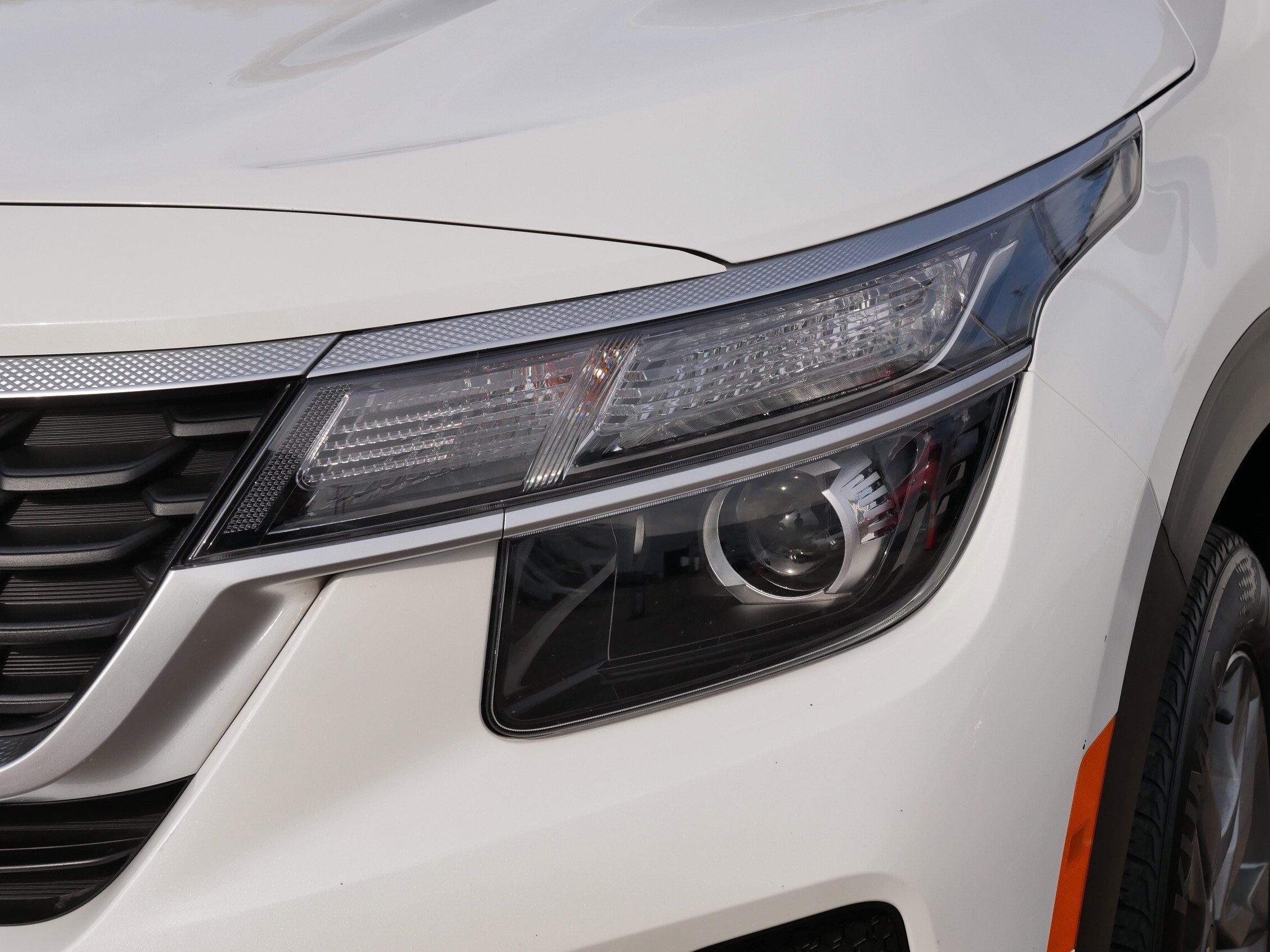 2023 Kia Seltos LX photo 13