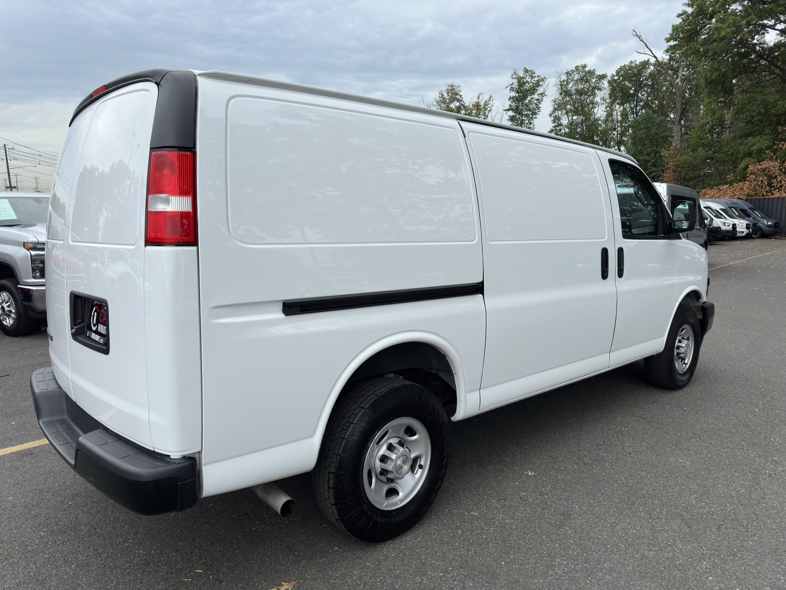 2023 Chevrolet Express Cargo Van photo 8