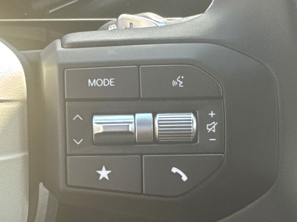 2025 Kia K4 GT-Line photo 24