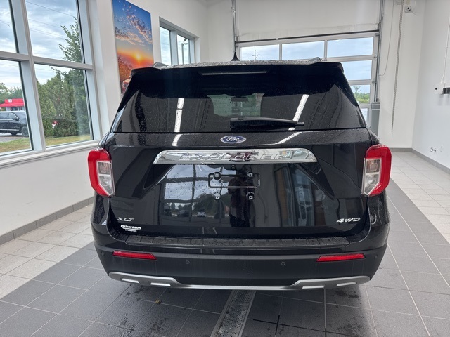2022 Ford Explorer XLT photo 4