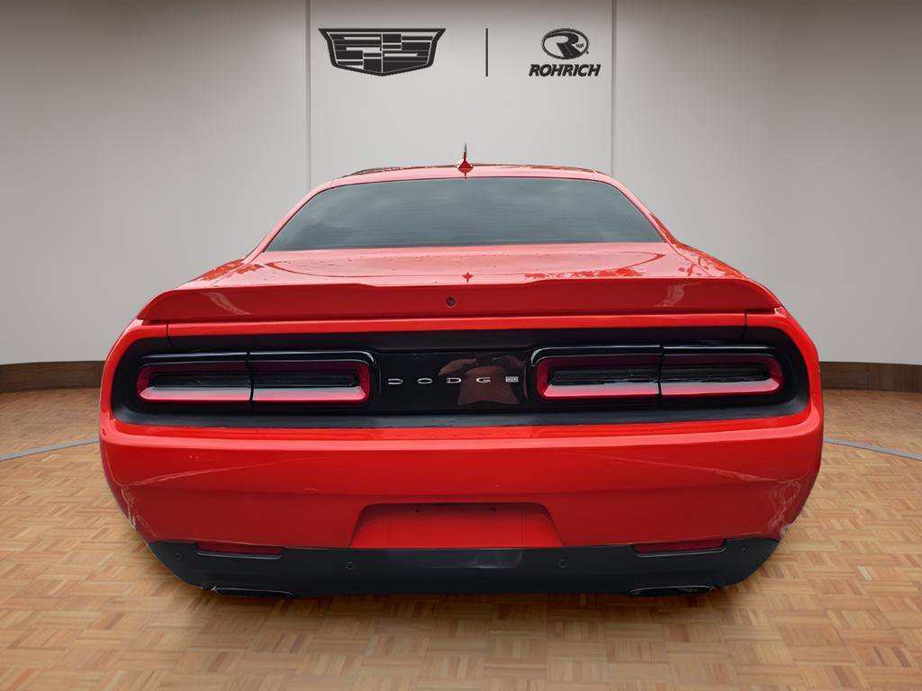 2022 Dodge Challenger R/T photo 5
