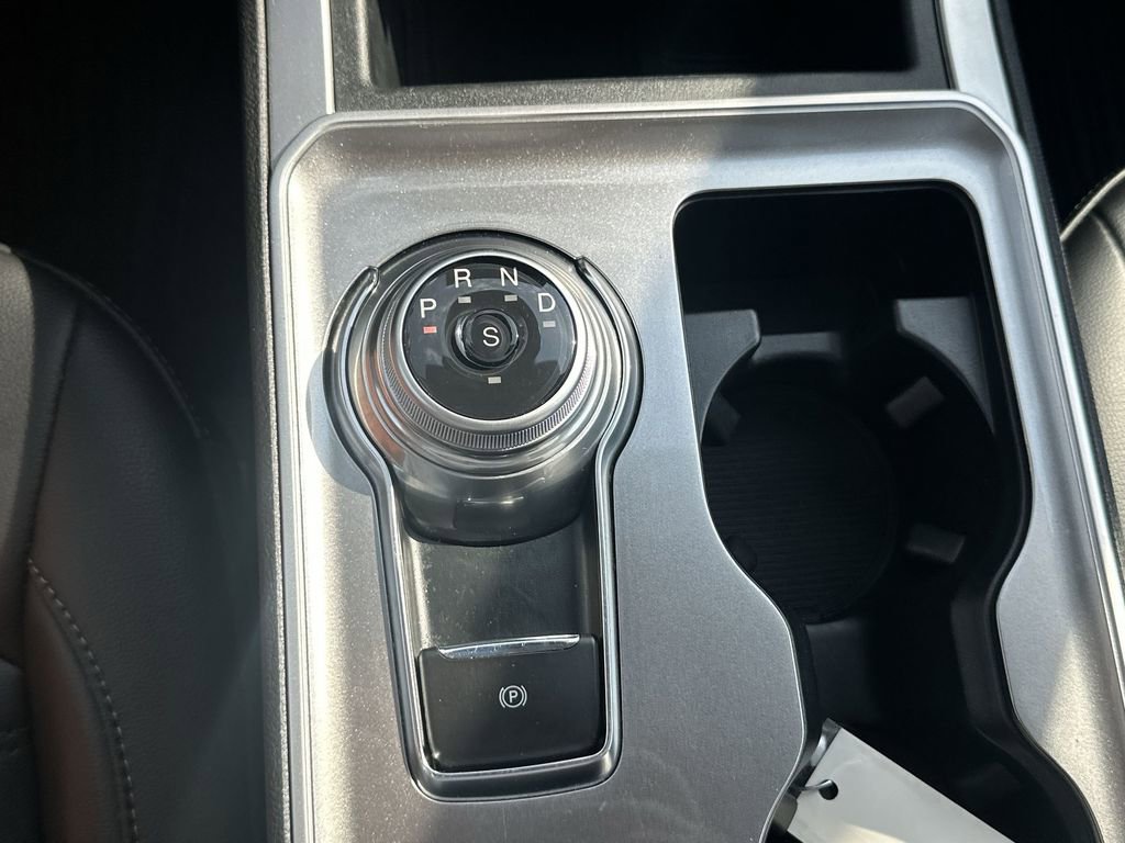 2023 Ford Edge SEL photo 15