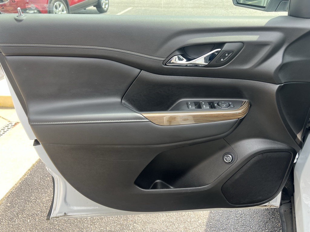2022 Gmc Acadia SLE photo 11