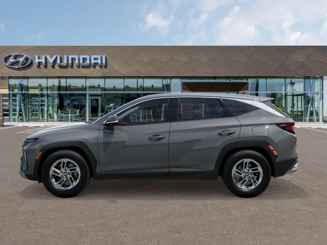 2026 Hyundai Tucson SE photo 2