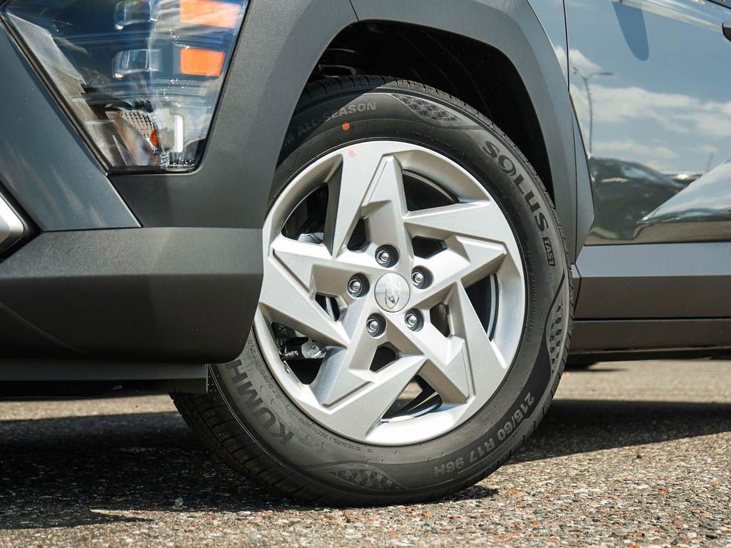 2026 Hyundai Kona SE photo 3