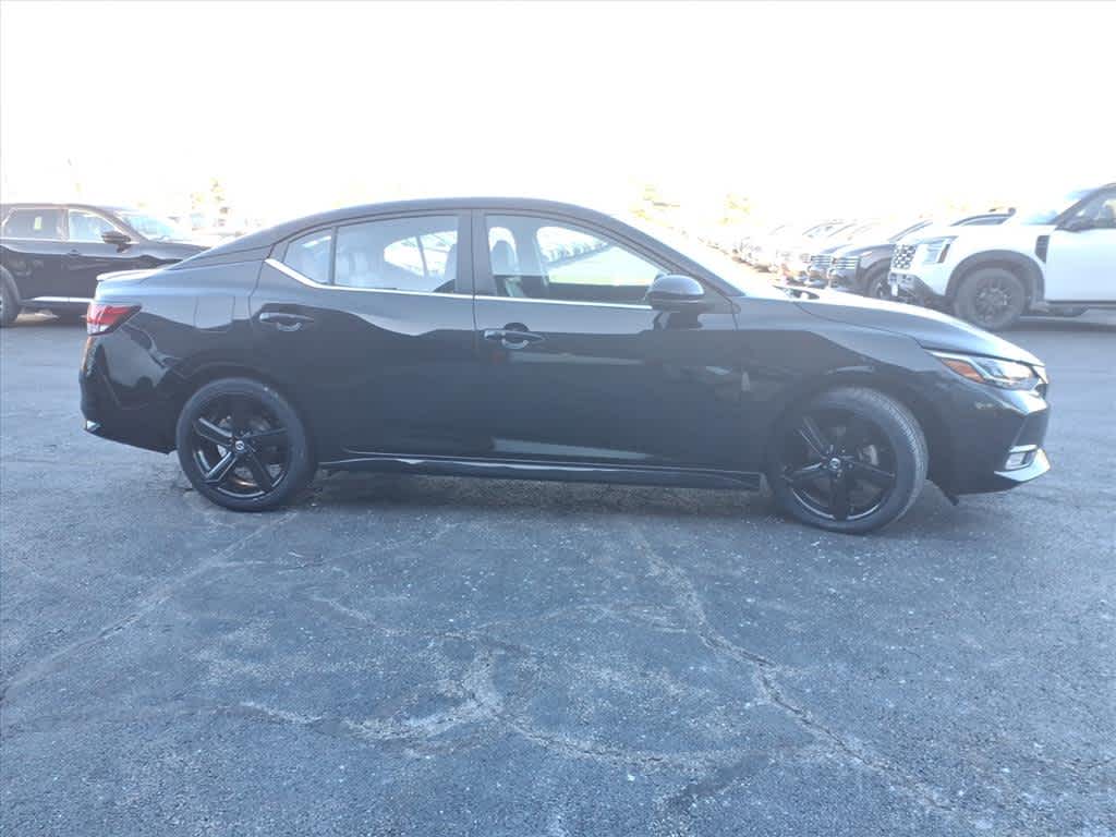 2023 Nissan Sentra SR photo 4