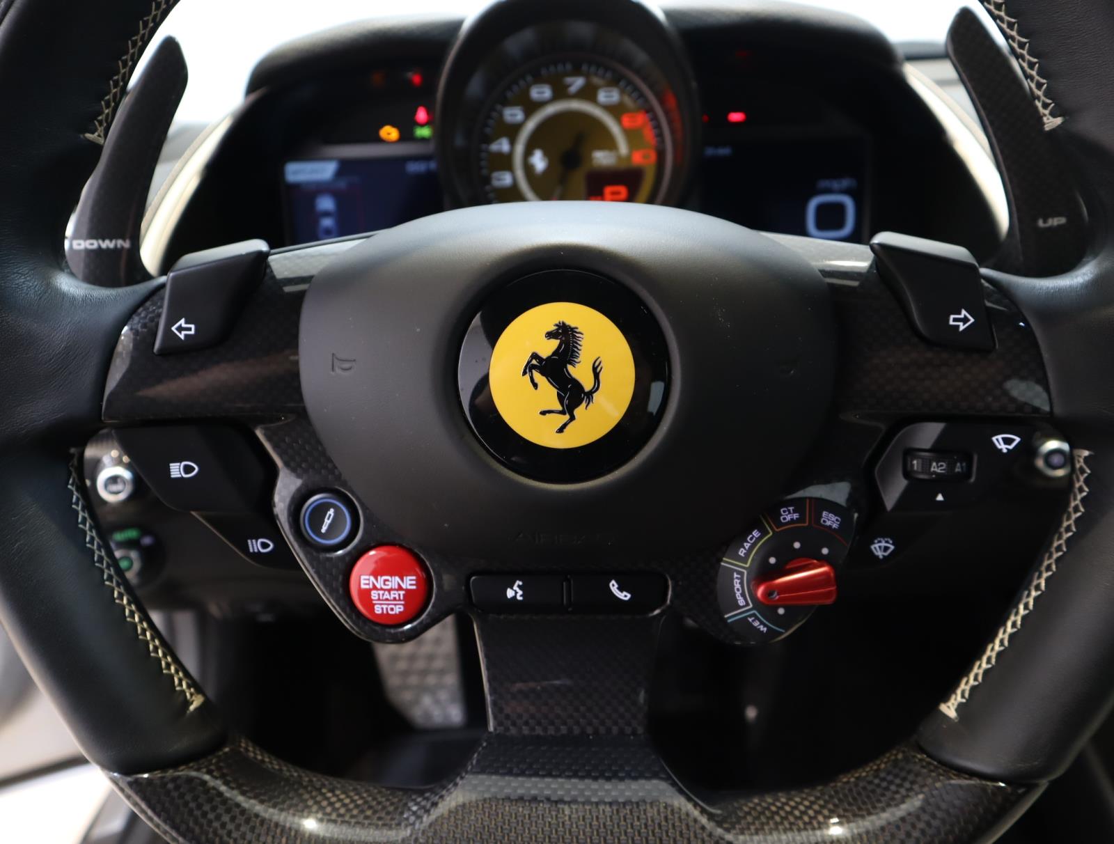 2019 Ferrari 812 Superfast photo 25