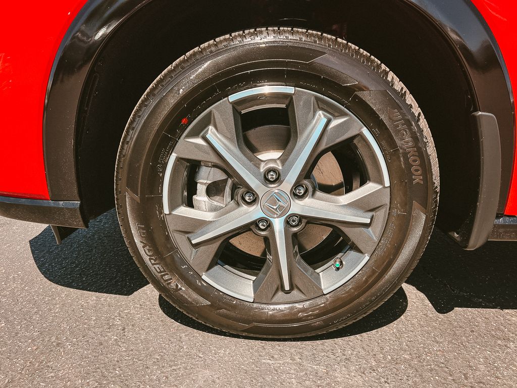 2025 Honda HR-V EX-L photo 4