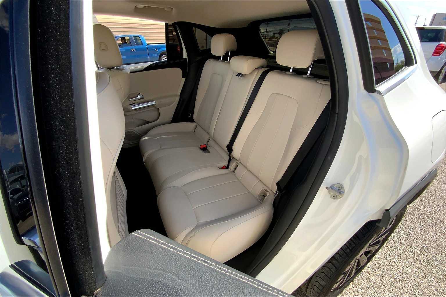 2022 Mercedes Benz GLA 250 4MATIC photo 18